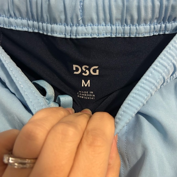 DSG Men’s 2-in-1 Agility Built-in Liner shorts - Picture 6 of 6